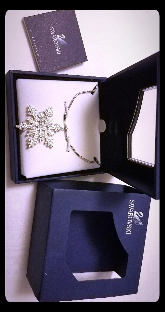 Swarovski crystal snowflake necklace